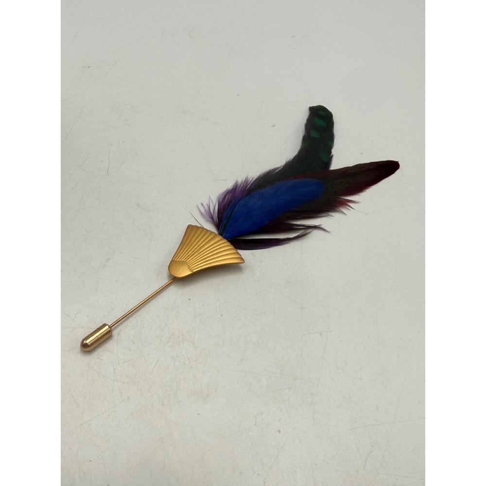 Vintage Amway Fan Stick Pin Gold Tone Multi Color Feather Lapel Hat Accessory